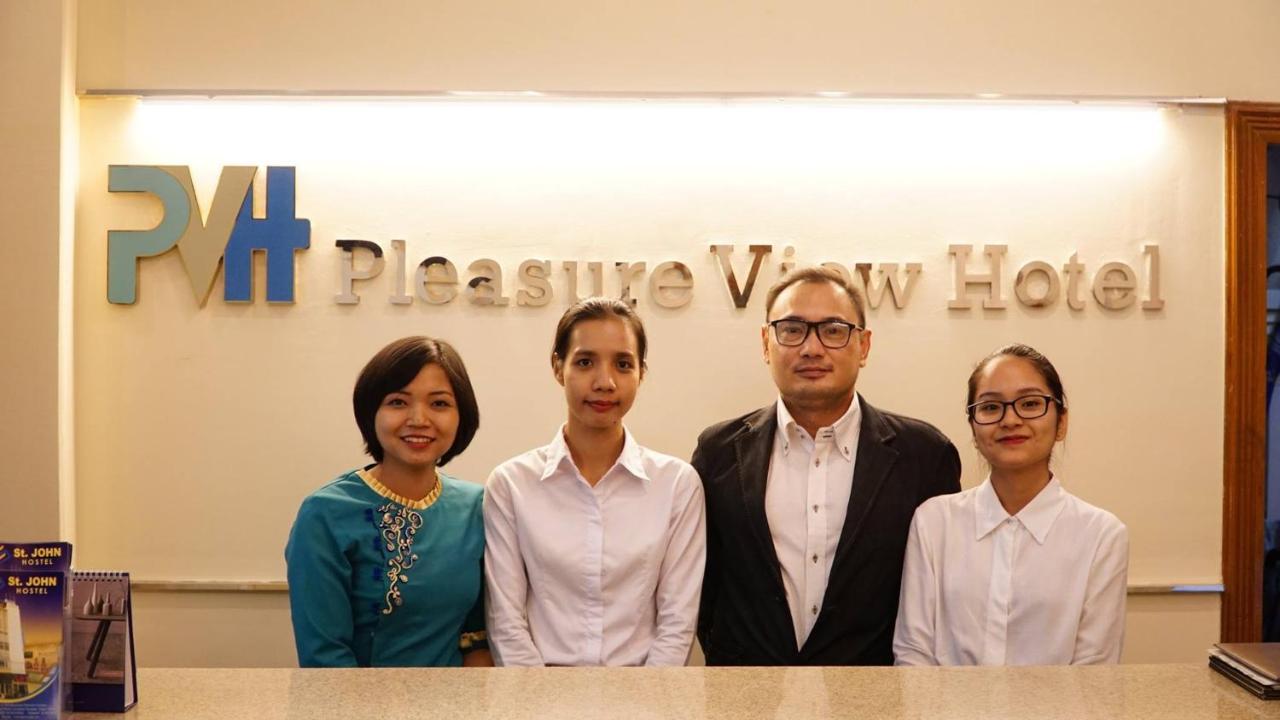 Pleasure View Hotel ヤンゴン エクステリア 写真