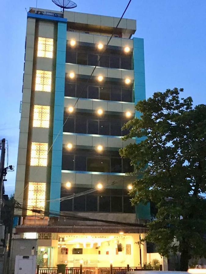 Pleasure View Hotel ヤンゴン エクステリア 写真